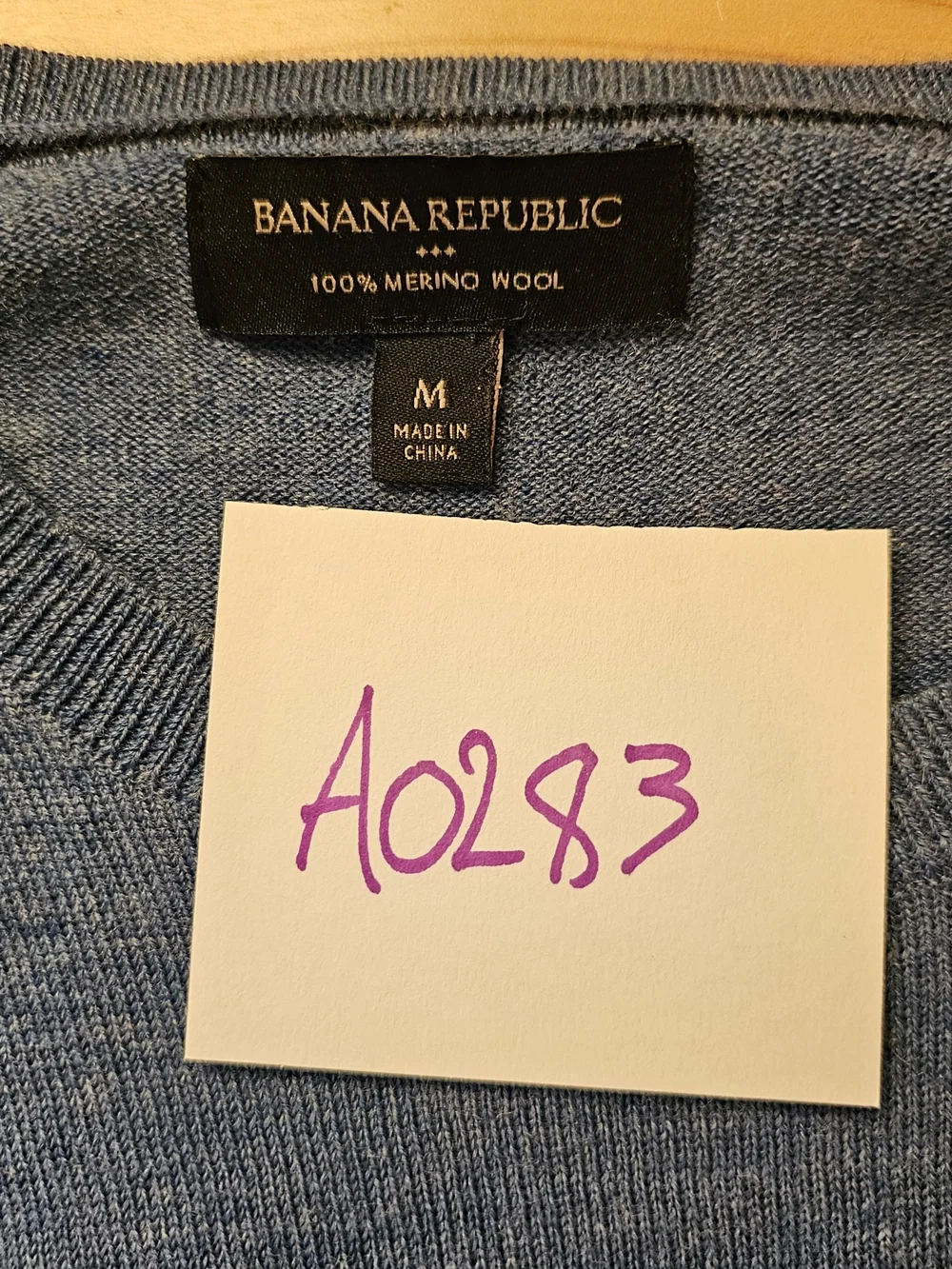 Banana Republic 100% Merino Wool Crew Neck Sweater Heather Blue Medium